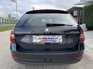Skoda Octavia Combi 2,0 TDI Style Limited DSG/VIRTUAL-C./RFK/SHZ/PANO/AMBIENTE/ZAHNRIEMEN NEU/1.BESITZ