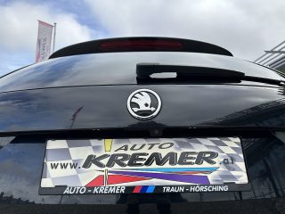 Skoda Octavia Combi 2,0 TDI Style Limited DSG/VIRTUAL-C./RFK/SHZ/PANO/AMBIENTE/ZAHNRIEMEN NEU/1.BESITZ