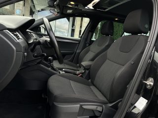 Skoda Octavia Combi 2,0 TDI Style Limited DSG/VIRTUAL-C./RFK/SHZ/PANO/AMBIENTE/ZAHNRIEMEN NEU/1.BESITZ