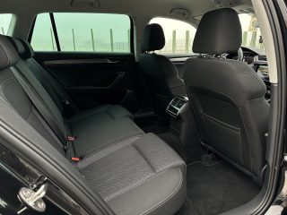 Skoda Superb Kombi 2,0 TDI Style DSG/1.BESITZ/ACC/SHA/SHZ/LED/MEMORY/AHK