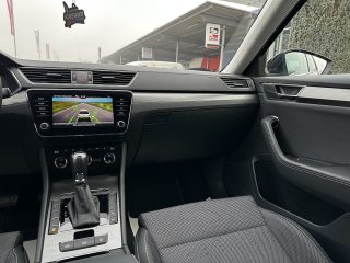 Skoda Superb Kombi 2,0 TDI Style DSG/1.BESITZ/ACC/SHA/SHZ/LED/MEMORY/AHK