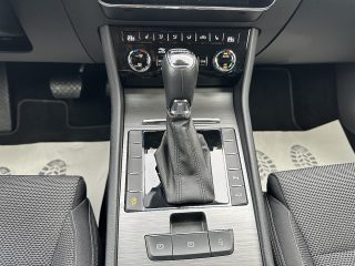 Skoda Superb Kombi 2,0 TDI Style DSG/1.BESITZ/ACC/SHA/SHZ/LED/MEMORY/AHK