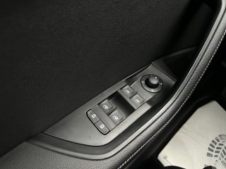 Skoda Superb Kombi 2,0 TDI Style DSG/1.BESITZ/ACC/SHA/SHZ/LED/MEMORY/AHK