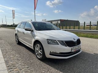 Skoda Octavia Combi 2,0 TDI Style Limited/VIRTUAL-C./SHZ/ACC/AHK/LED/1.BESITZ/ZAHNRIEMEN NEU