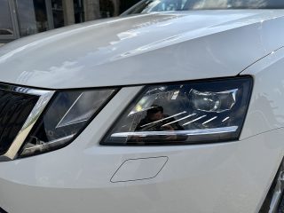 Skoda Octavia Combi 2,0 TDI Style Limited/VIRTUAL-C./SHZ/ACC/AHK/LED/1.BESITZ/ZAHNRIEMEN NEU