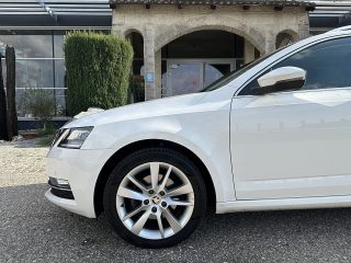 Skoda Octavia Combi 2,0 TDI Style Limited/VIRTUAL-C./SHZ/ACC/AHK/LED/1.BESITZ/ZAHNRIEMEN NEU