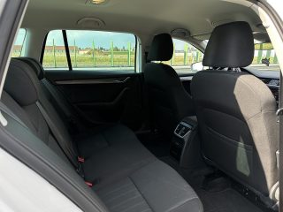 Skoda Octavia Combi 2,0 TDI Style Limited/VIRTUAL-C./SHZ/ACC/AHK/LED/1.BESITZ/ZAHNRIEMEN NEU