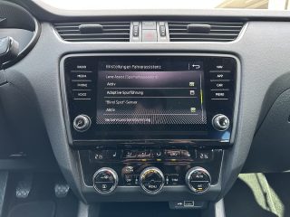 Skoda Octavia Combi 2,0 TDI Style Limited/VIRTUAL-C./SHZ/ACC/AHK/LED/1.BESITZ/ZAHNRIEMEN NEU