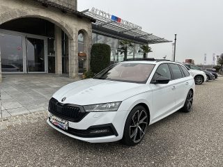 Skoda Octavia Combi 2,0 TDI 4x4 Style DSG/SPORTSITZE/RFK/PANO/MATRIX-LED/ACC/AHK/SHA/SHZ/VIRTUAL-C.