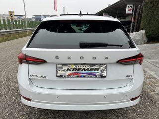 Skoda Octavia Combi 2,0 TDI 4x4 Style DSG/SPORTSITZE/RFK/PANO/MATRIX-LED/ACC/AHK/SHA/SHZ/VIRTUAL-C.