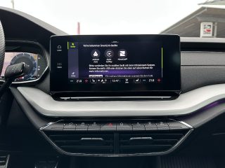 Skoda Octavia Combi 2,0 TDI 4x4 Style DSG/SPORTSITZE/RFK/PANO/MATRIX-LED/ACC/AHK/SHA/SHZ/VIRTUAL-C.