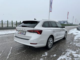 Skoda Octavia Combi 2,0 TDI Style DSG/RFK/SHZ/SHA/ACC/MATRIX-LED/AHK/VIRTUAL-C.