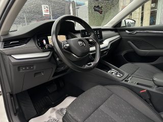 Skoda Octavia Combi 2,0 TDI Style DSG/RFK/SHZ/SHA/ACC/MATRIX-LED/AHK/VIRTUAL-C.