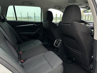 Skoda Octavia Combi 2,0 TDI Style DSG/RFK/SHZ/SHA/ACC/MATRIX-LED/AHK/VIRTUAL-C.