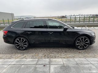Skoda Superb Kombi 2,0 TDI Style DSG/AHK/MATRIX-LED/ACC/VIRTUAL-C./SHA/SWA/RFK/SHZ/1.BESITZ