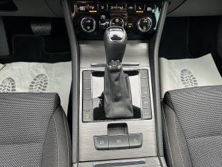 Skoda Superb Kombi 2,0 TDI Style DSG/AHK/MATRIX-LED/ACC/VIRTUAL-C./SHA/SWA/RFK/SHZ/1.BESITZ