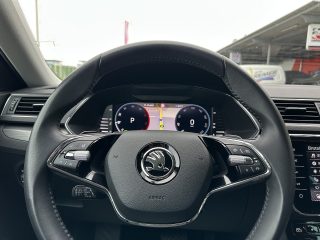 Skoda Superb Kombi 2,0 TDI Style DSG/AHK/MATRIX-LED/ACC/VIRTUAL-C./SHA/SWA/RFK/SHZ/1.BESITZ