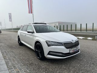 Skoda Superb Kombi 2,0 TDI Style DSG/VIRTUAL-C./ACC/RFK/SHA/SWA/TWA/AHK/PANO/MATRIX-LED/1.BESITZ