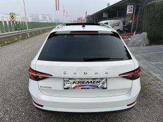 Skoda Superb Kombi 2,0 TDI Style DSG/VIRTUAL-C./ACC/RFK/SHA/SWA/TWA/AHK/PANO/MATRIX-LED/1.BESITZ