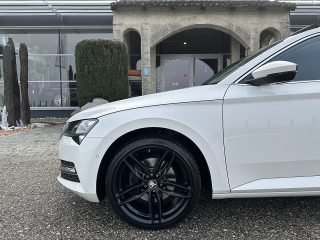 Skoda Superb Kombi 2,0 TDI Style DSG/VIRTUAL-C./ACC/RFK/SHA/SWA/TWA/AHK/PANO/MATRIX-LED/1.BESITZ
