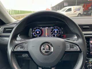Skoda Superb Kombi 2,0 TDI Style DSG/VIRTUAL-C./ACC/RFK/SHA/SWA/TWA/AHK/PANO/MATRIX-LED/1.BESITZ