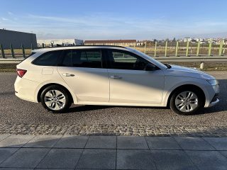 Skoda Octavia Combi 2,0 TDI Ambition DSG/SHA/AHK/RFK/AMBIENTE/SPORTSITZE/SHZ