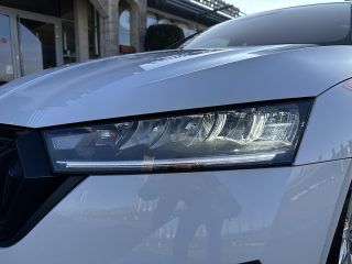 Skoda Octavia Combi 2,0 TDI Ambition DSG/SHA/AHK/RFK/AMBIENTE/SPORTSITZE/SHZ