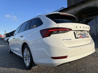 Skoda Octavia Combi 2,0 TDI Ambition DSG/SHA/AHK/RFK/AMBIENTE/SPORTSITZE/SHZ