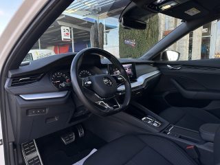 Skoda Octavia Combi 2,0 TDI Ambition DSG/SHA/AHK/RFK/AMBIENTE/SPORTSITZE/SHZ