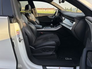 Audi Q8 50 TDI Quattro Tiptronic/*3xS-LINE*/AHK/RFK/SHZ/ACC/SHA/V.COCKPIT/22-ZOLL