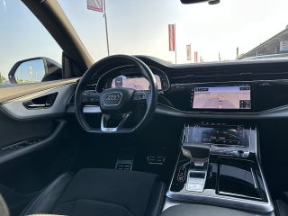 Audi Q8 50 TDI Quattro Tiptronic/*3xS-LINE*/AHK/RFK/SHZ/ACC/SHA/V.COCKPIT/22-ZOLL