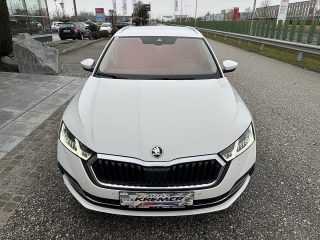 Skoda Octavia Combi 2,0 TDI Premium DSG/AHK/VIRTUAL-C./SHA/RFK/CANTON/MATRIX-LED/ACC
