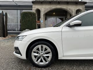 Skoda Octavia Combi 2,0 TDI Premium DSG/AHK/VIRTUAL-C./SHA/RFK/CANTON/MATRIX-LED/ACC