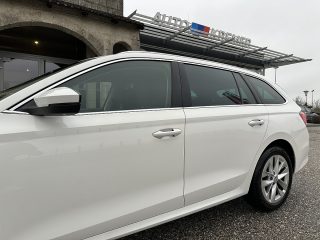 Skoda Octavia Combi 2,0 TDI Premium DSG/AHK/VIRTUAL-C./SHA/RFK/CANTON/MATRIX-LED/ACC