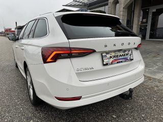 Skoda Octavia Combi 2,0 TDI Premium DSG/AHK/VIRTUAL-C./SHA/RFK/CANTON/MATRIX-LED/ACC