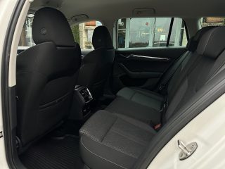 Skoda Octavia Combi 2,0 TDI Premium DSG/AHK/VIRTUAL-C./SHA/RFK/CANTON/MATRIX-LED/ACC