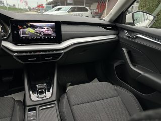 Skoda Octavia Combi 2,0 TDI Premium DSG/AHK/VIRTUAL-C./SHA/RFK/CANTON/MATRIX-LED/ACC