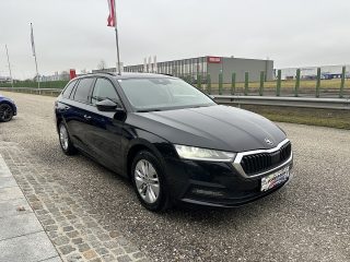Skoda Octavia Combi 2,0 TDI Ambition/ACC/SHA/RFK/AMBIENTE/SHZ/LED/VIRTUAL-C./NAVI