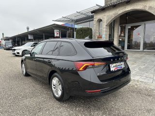 Skoda Octavia Combi 2,0 TDI Ambition/ACC/SHA/RFK/AMBIENTE/SHZ/LED/VIRTUAL-C./NAVI