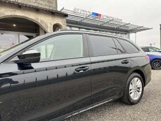 Skoda Octavia Combi 2,0 TDI Ambition/ACC/SHA/RFK/AMBIENTE/SHZ/LED/VIRTUAL-C./NAVI