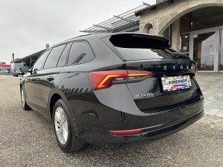 Skoda Octavia Combi 2,0 TDI Ambition/ACC/SHA/RFK/AMBIENTE/SHZ/LED/VIRTUAL-C./NAVI