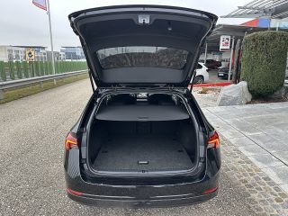 Skoda Octavia Combi 2,0 TDI Ambition/ACC/SHA/RFK/AMBIENTE/SHZ/LED/VIRTUAL-C./NAVI