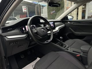 Skoda Octavia Combi 2,0 TDI Ambition/ACC/SHA/RFK/AMBIENTE/SHZ/LED/VIRTUAL-C./NAVI