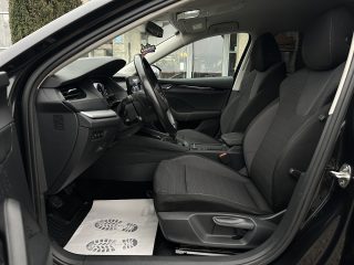 Skoda Octavia Combi 2,0 TDI Ambition/ACC/SHA/RFK/AMBIENTE/SHZ/LED/VIRTUAL-C./NAVI