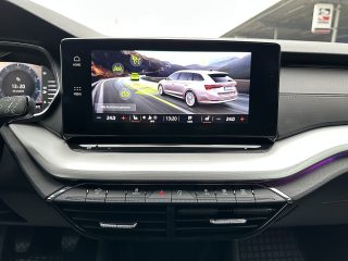 Skoda Octavia Combi 2,0 TDI Ambition/ACC/SHA/RFK/AMBIENTE/SHZ/LED/VIRTUAL-C./NAVI