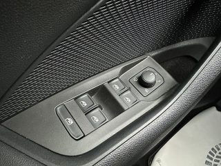 Skoda Octavia Combi 2,0 TDI Ambition/ACC/SHA/RFK/AMBIENTE/SHZ/LED/VIRTUAL-C./NAVI