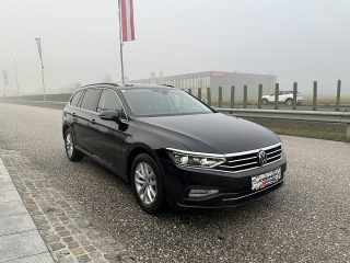 VW Passat Variant 2,0 SCR TDI DSG/SHA/MASSAGE/NAVI/APPLE-CARPLAY1.BESITZ/MATRIX-LED/ACC/SHZ