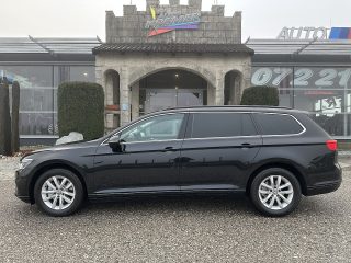 VW Passat Variant 2,0 SCR TDI DSG/SHA/MASSAGE/NAVI/APPLE-CARPLAY1.BESITZ/MATRIX-LED/ACC/SHZ
