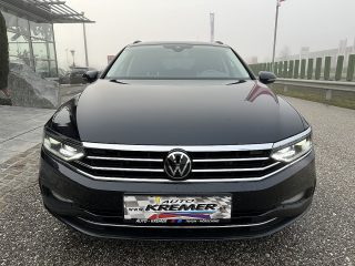 VW Passat Variant 2,0 SCR TDI DSG/SHA/MASSAGE/NAVI/APPLE-CARPLAY1.BESITZ/MATRIX-LED/ACC/SHZ