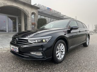 VW Passat Variant 2,0 SCR TDI DSG/SHA/MASSAGE/NAVI/APPLE-CARPLAY1.BESITZ/MATRIX-LED/ACC/SHZ